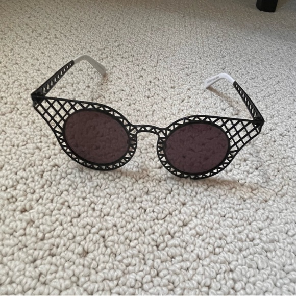 House of Holland Cagefighter Sunglasses - Picture 3 of 10